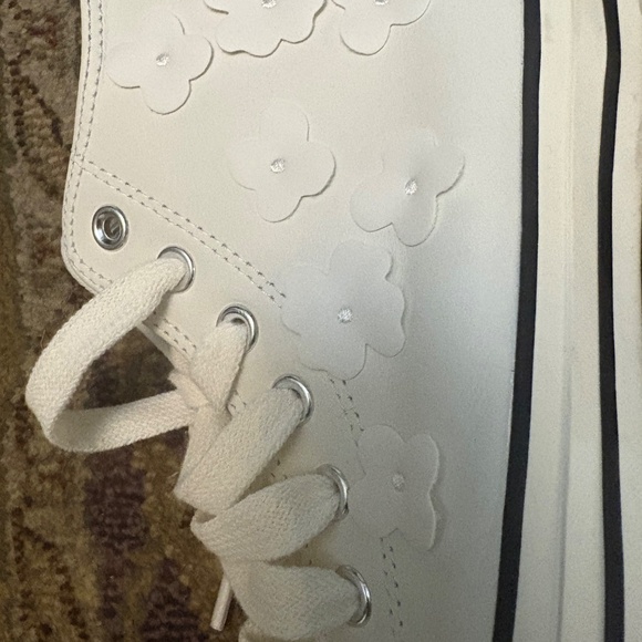 Converse Leather Sneakers - Picture 3 of 7